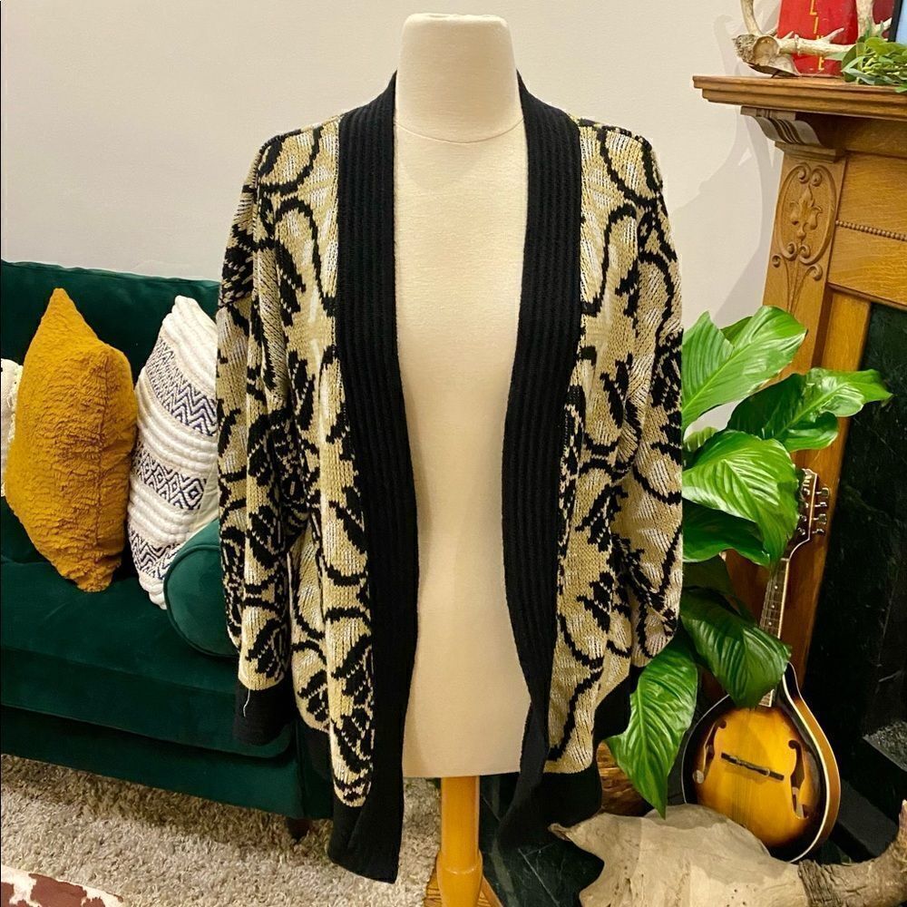 True Vintage 1980’s Oversized Open Front Drapey Gold Black Damask Knit Cardigan - Picture 2 of 11